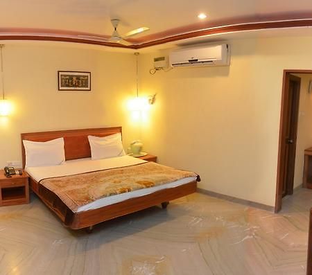 Hotel Raya'S Annexe-1 Kumbakonam Eksteriør billede